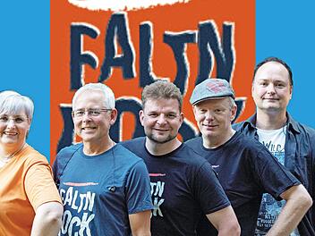 "Faltnrock" präsentiert ohne Schnickschnack, aber mit Spielfreude handgemachten Klassik-Rock, zum Beispiel von Eric Clapton und U2. Foto: privat