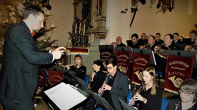 Der Musikverein Marktleugast trat zuletzt bei einem Konzert am zweiten Weihnachtsfeiertag in der St. Bartholomäus-Kirche auf. Foto: Archiv/W. Reißaus