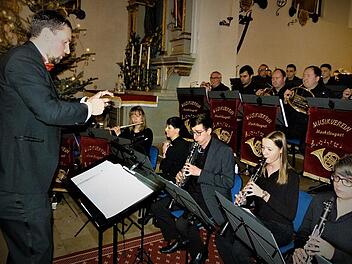 Der Musikverein Marktleugast trat zuletzt bei einem Konzert am zweiten Weihnachtsfeiertag in der St. Bartholomäus-Kirche auf. Foto: Archiv/W. Reißaus