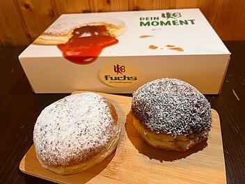 Ob klassisch mit Hiffemark und Zucker oder extravagant mit Vanille-Creme-Füllung und Schoko-Kokos-Mantel: Die Gewinner-Krapfen von der Fuchs Bäckerei lassen kaum Wünssche offen.