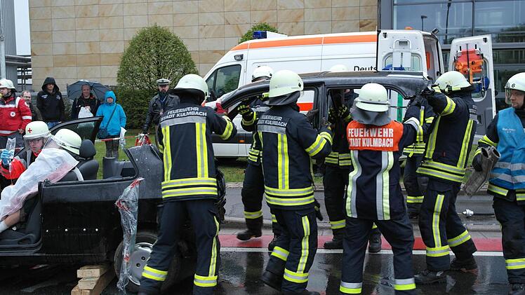 Es ist geschafft - das Dach ist ab!