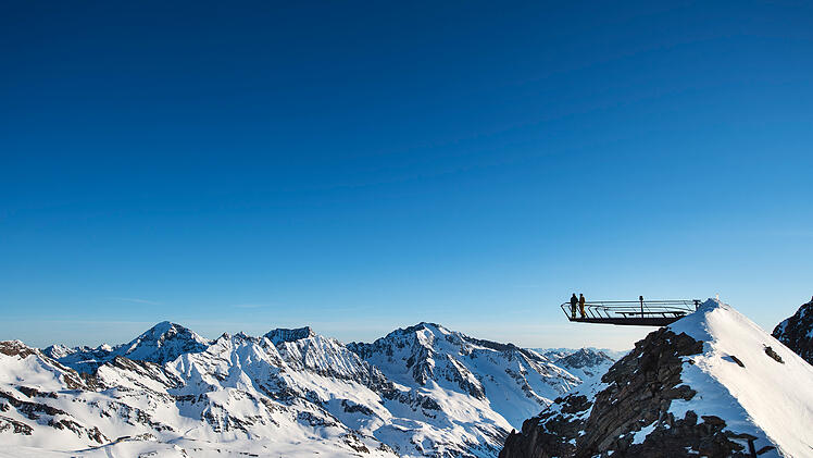 Gipfelplattform Stubaier Gletscher 02