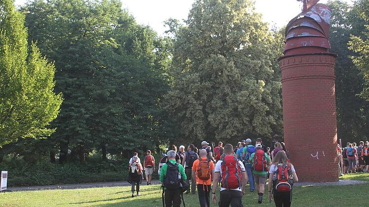 Gro&szlig;er Aufbruch nach dem Startschuss. Foto: Sonny Adam