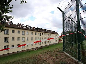 Das Gebäude wurde bei dem Brand sehr stark beschädigt und ist seither unbewohnbar.  Foto: Sebastian Schanz