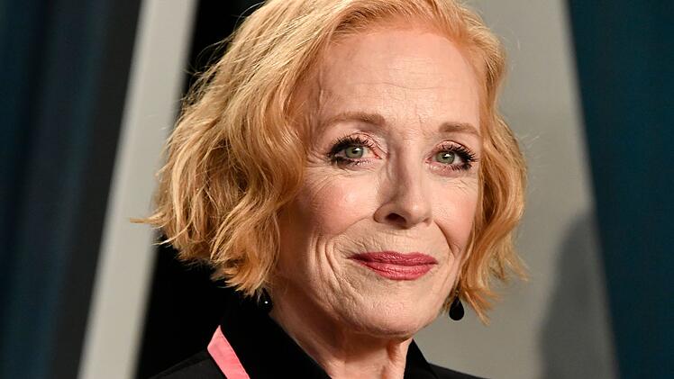 Holland Taylor (82) begann ihre Karriere am Broadway und ist bis heute eine gefragte Film- und Fernsehschauspielerin.