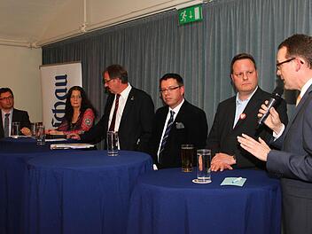 Das Podium (von links): Moderator BR-Redaktionsleiter Alexander Müller, Doris Stein, Stefan Schaffranek, Thomas Nagel, Ingo Lehmann, Wolfram Brehm. Foto: Miriam Hegner