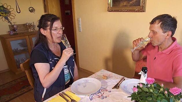 Brigitte und Gottfried - das h&auml;tte nicht gepasst. Foto: RTL Alle Infos zu "Bauer sucht Frau" im Special bei RTL.de: http://www.rtl.de/cms/sendungen/bauer-sucht-frau.html
