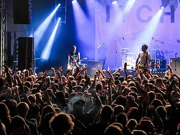 "Wir sind positiv &uuml;berrascht", freuten sich "Itchy" &uuml;ber eine noch sch&ouml;ner gewordene "Lutzi". Foto: Lukas Veth