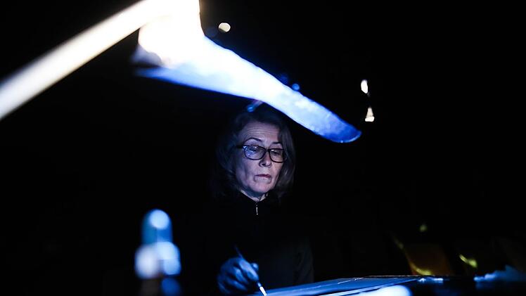 Szene aus "4.48 Psychose" im Coburger Theater in der Reithalle Foto:  Henning Rosenbusch