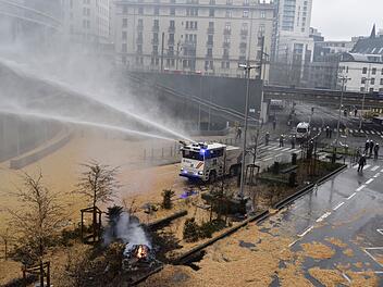 Wasserwerfereinsatz in Brüssel
