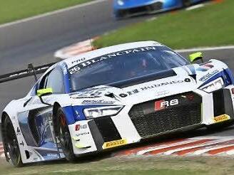 Christopher Haase behauptete sich beim Blancpain Sprint in Brand Hatch unter 37 Fahrzeugen im Vorderfeld. Foto: Saint&eacute;loc Racing