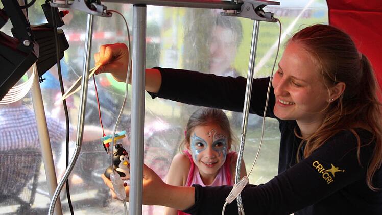 Tüfteln war in der Solarwerkstatt angesagt  Foto: Ulrich Künzel