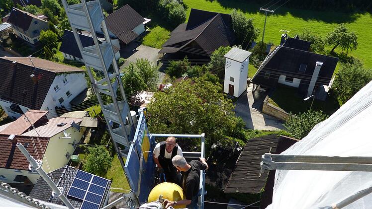 Der Abbau war mitunter heikel. Foto: Petra Zenkel-Schirmer