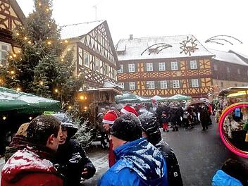 2018 fand der Schw&uuml;rbitzer Weihnachtsmarkt mit besinnlicher Musik und festlichem Ambiente statt.