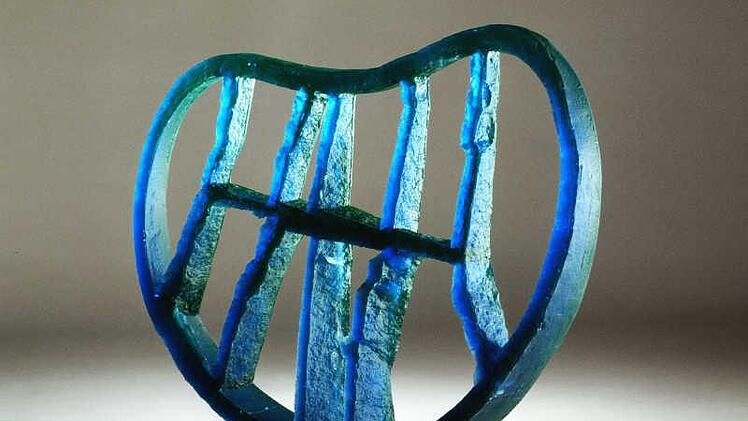 Mit ihrem Objekt Cell gewann Zora Palova im Jahr 2006 den Preis beim 3. Coburger Glaspreis.Foto: Archiv/Kunstsammlungen