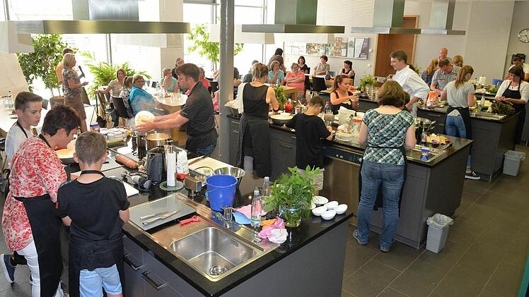 2. Kulmbacher Familienkochduell im Mupäz  Foto: Ronald Rinklef