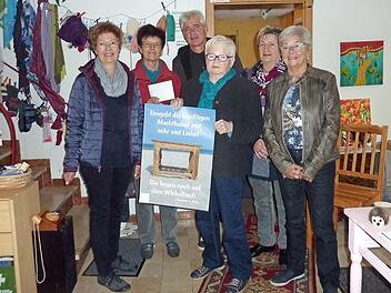 Mit den Einnahmen unterstützen die Ehrenamtlichen einen Weißenbrunner Verein.  Foto: Rainer Glissnik