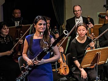 Umjubelte Solistin beim Sinfoniekonzert im Landestheater Coburg war Sophie Dervaux, Solofagottistin der Wiener Philharmoniker.Foto: Jochen Berger
