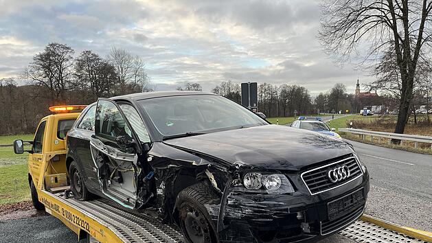 18-Jähriger verursacht nach seiner Geburtstagsparty einen Autounfall.