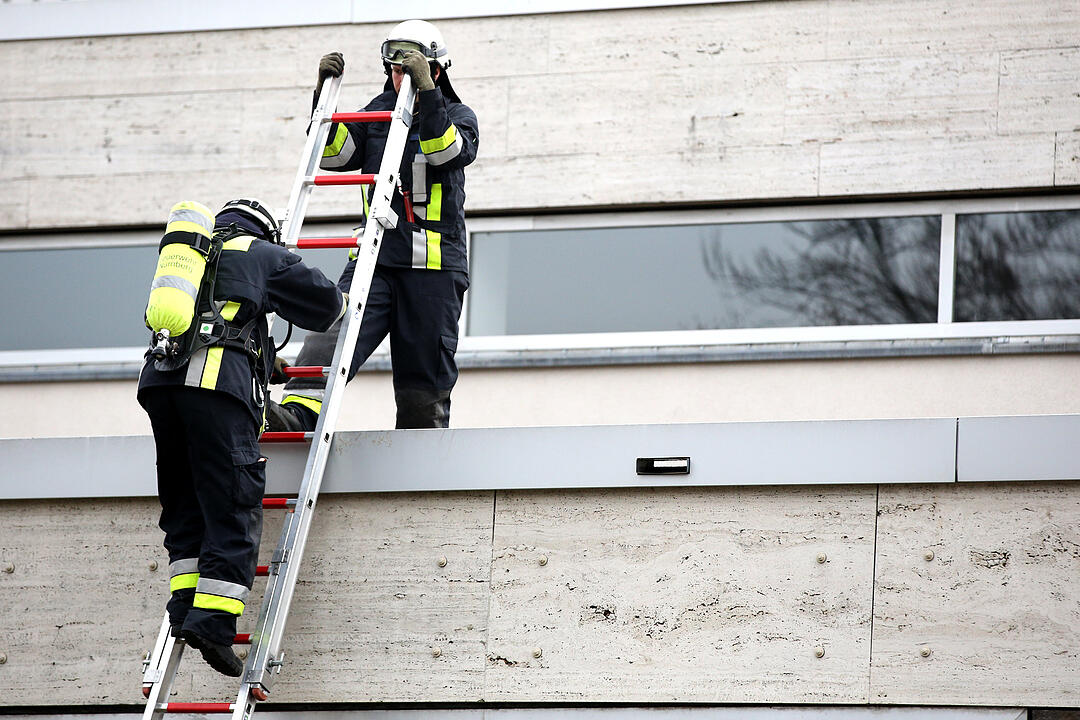 Nürnberg: Dachbrand in der Meistersingerhalle