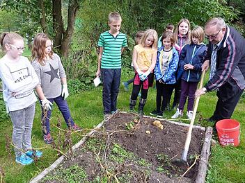 Einen hohen Stellwert nimmt im Gartenbaubezirksverband die Jugendarbeit, so beispielsweise beim Obst- und Gartenbauverein Stockheim-Wolfersdorf, ein. Gerd Fleischmann