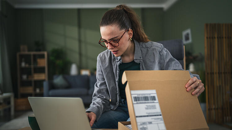 Die EU schreibt ab Ende April einen einheitlichen USB-C-Ladeanschluss f&uuml;r alle neuen Laptops vor.