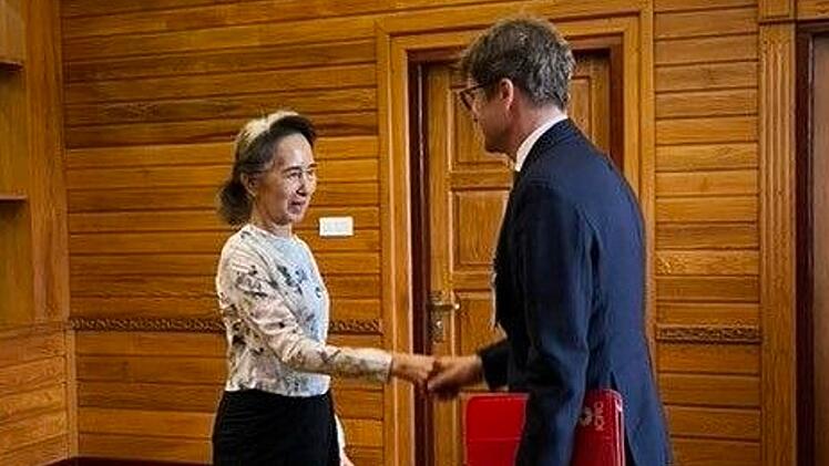 Aung San Suu Kyi