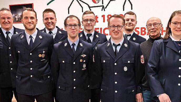 Neuwahlen und Ehrungen gab es bei der Freiwilligen Feuerwehr Oberleichtersbach: (von links) Matthias Ziegler, Andreas Seidenthal, Tobias Rienecker, Franz Schmäling, Robin Vogler, Leon Seidenthal, Sven Lemmermann, Benedikt Hornung, Rudolf Büchner,...