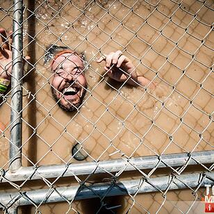 Tough Mudder_Cage Crawl