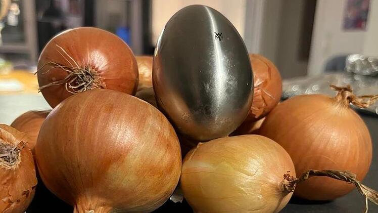 wmf-stahlei-zwiebeln.jpg