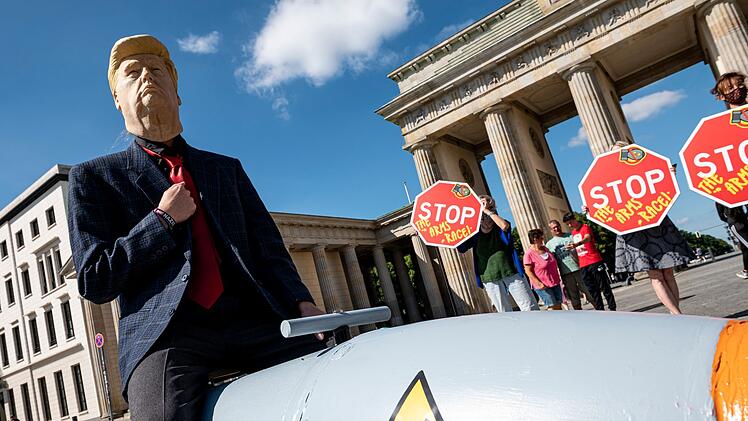 Demonstration gegen Atomwaffen