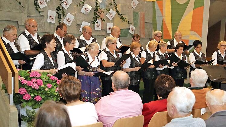 Der Gesangverein Mittelehrenbach wusste sein Publikum zu begeistern.  Fotos: Franz Galster