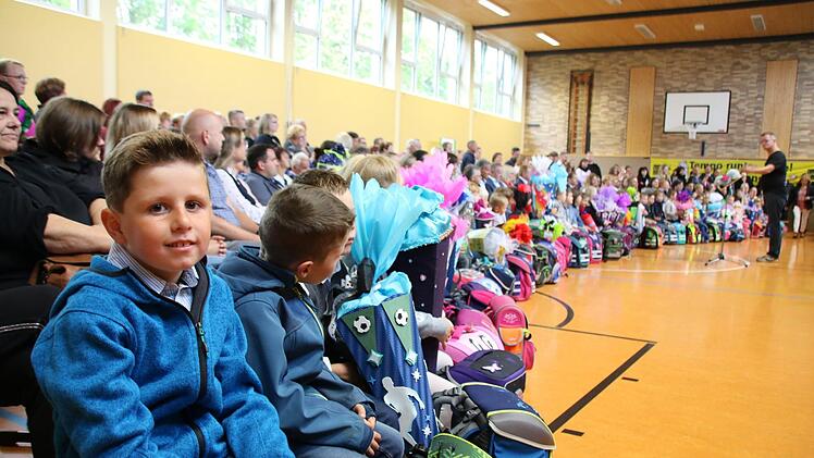 Eindrücke vom Auftakt in der Grundschule Poppenlauer. Foto: Ralf Ruppert