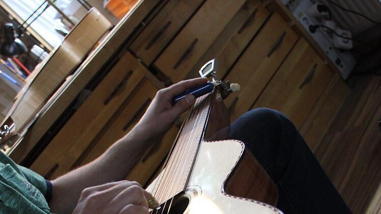 Eine fertige Lap-Steel-Gitarre aus Kirchlauter