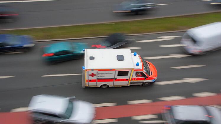 Bei dem Zusammensto&szlig; auf der A70 musste die 55-J&auml;hrige mit erheblichen Verletzungen ins Krankenhaus gebracht werden.