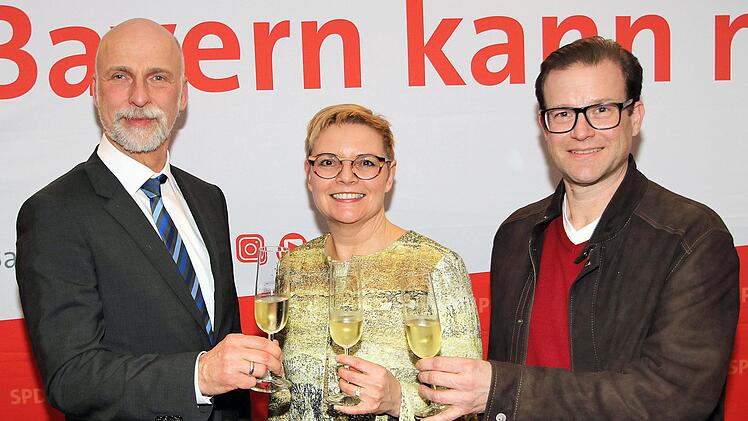 Die Festrede beim Neujahrsempfang des SPD-Kreisverbandes Bad Kissingen hielt die Kreisvorsitzende und Bundestagsabgeordnete Sabine Dittmar (Mitte). Grußworte sprachen Oberbürgermeister Kai Blankenburg (links) und Landtagskandidat Norbert Schaub.