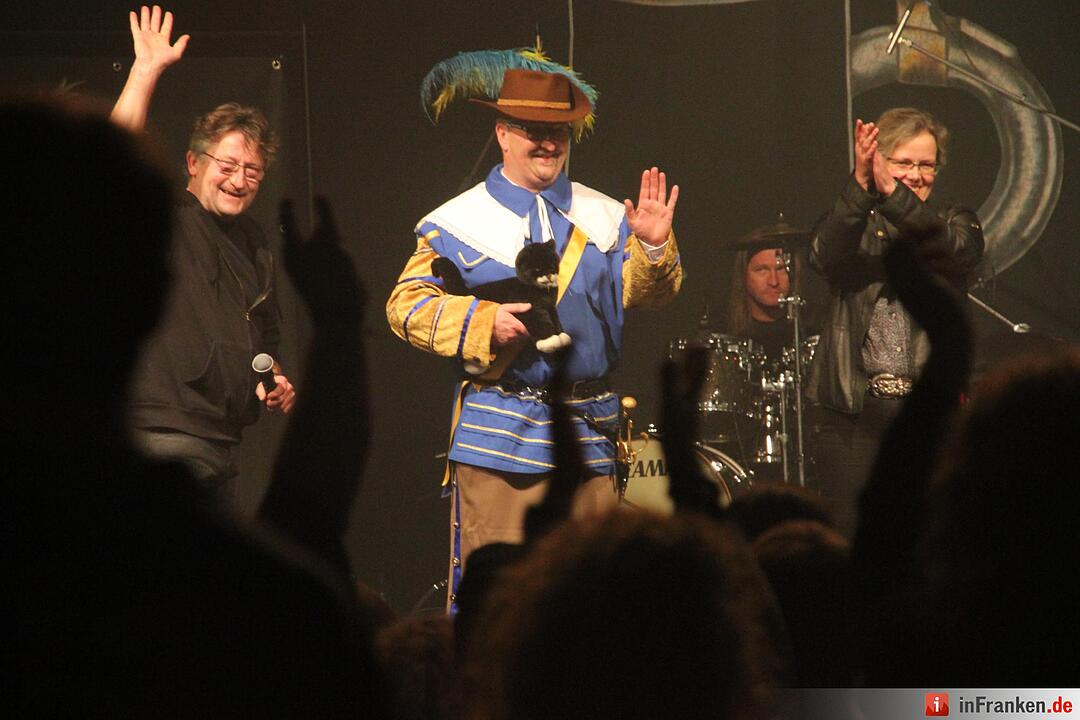 Christmas-Bash 2015 in Geiselwind: Nacht der Gegensätze