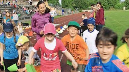 Und los geht´s. Die Kinder konnten gar nicht schnell genug ihren Lauf starten.
