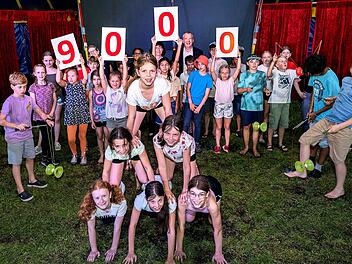 N&uuml;rnberg: Inklusives Zirkusprojekt mit gro&szlig;er Vorstellung beendet - Kinder zeigten ihr K&ouml;nnen