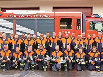 Mit Erfolg legten vier Gruppen der Feuerwehr die Leistungspr&uuml;fungen ab.