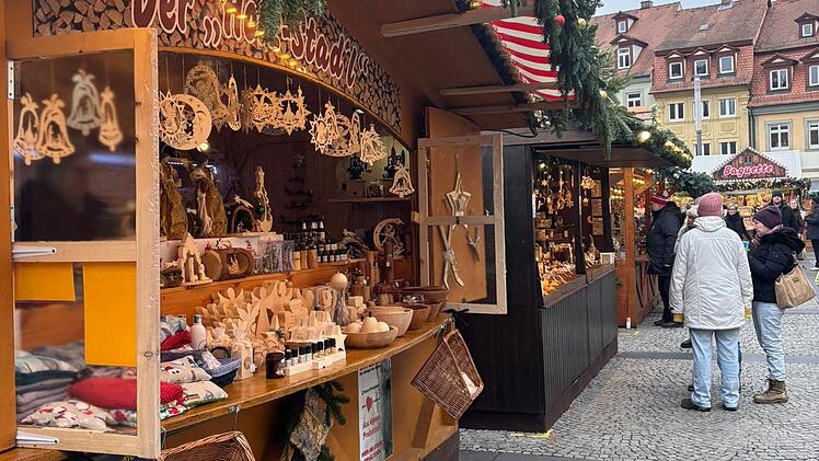 Bamberger Weihnachtsmarkt: Glühweinpreise 2024 - "Eigentlich müssten sie höher sein"