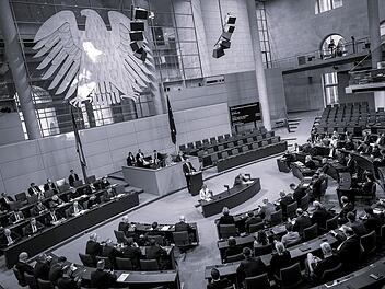 Jahrelang Spitzenpl&auml;tze in Umfragen: Beliebte Politikerin ist tot