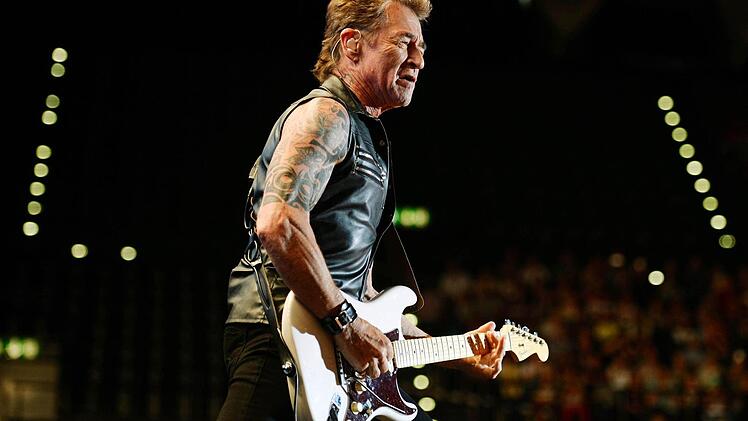 Peter Maffay bei einem seiner Open-Air-Konzerte in Zürich  Foto: epa/Walter Bieri
