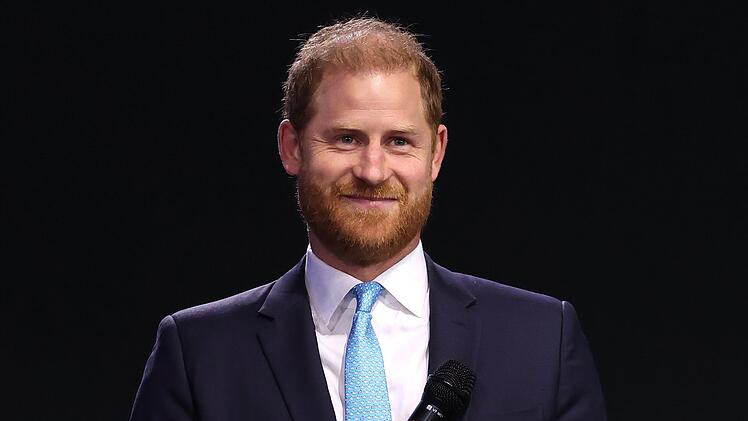 Prinz Harry will die Streitigkeiten mit seiner Familie beiseitelegen.