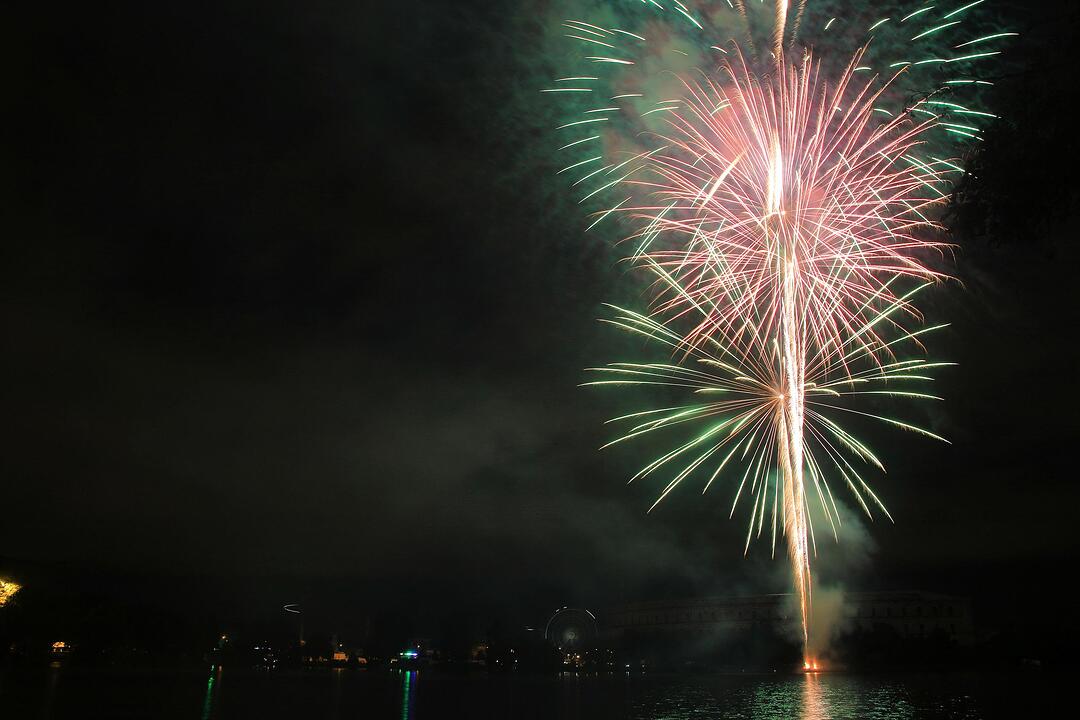 Feuerwerk Volksfest Nürnberg