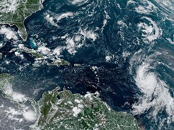 Hurrikan Margot kommt Europa "gefährlich nahe": Welche Folgen hat der Sturm für uns?