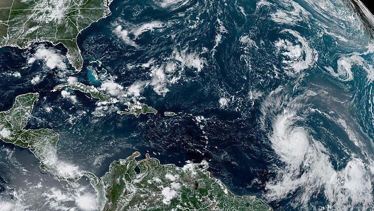 Hurrikan Margot kommt Europa "gefährlich nahe": Welche Folgen hat der Sturm für uns?