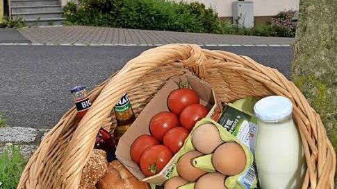 Obst und Gemüse, Eier, Molkereiprodukte, Getränke sowie Backwaren möchten die Premicher in einem Dorfladen einkaufen. Der Laden könnte schon bald in der ehemaligen Raiffeisenbank entstehen. Foto: Kupka-Hahn