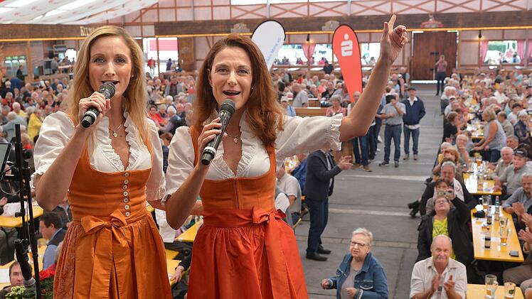 Kulmbach: "Tag der Generationen" fand wieder statt - zahlreiche Besucher feiern Volksmusik