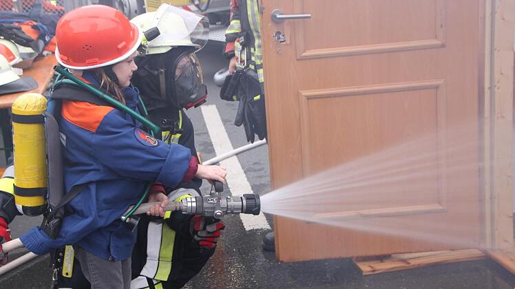Für Kinder und Jugendliche wird die Feuerwehr ein Mitmach-Programm bieten. Foto: Matthias Einwag